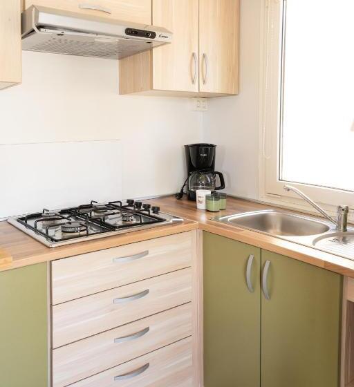 אתר נופש Camping Atlanta & Mediterraneo Family Village