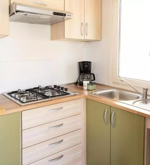 استراحتگاه Camping Atlanta & Mediterraneo Family Village
