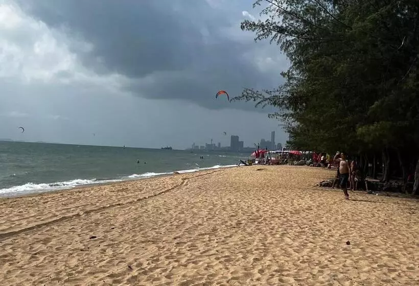 Constancy Pattaya Hotel Jomtien