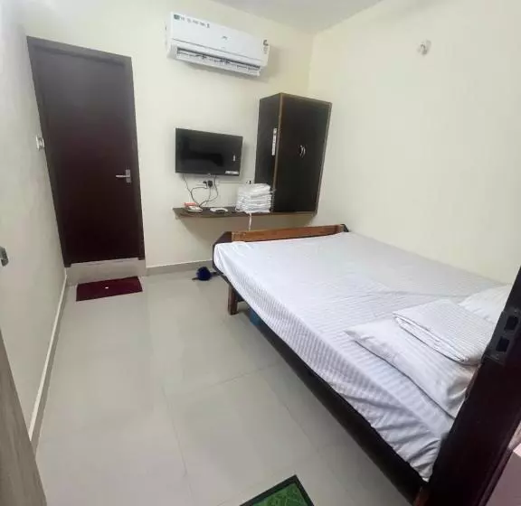 カプセルホテル Panjamugam Residency