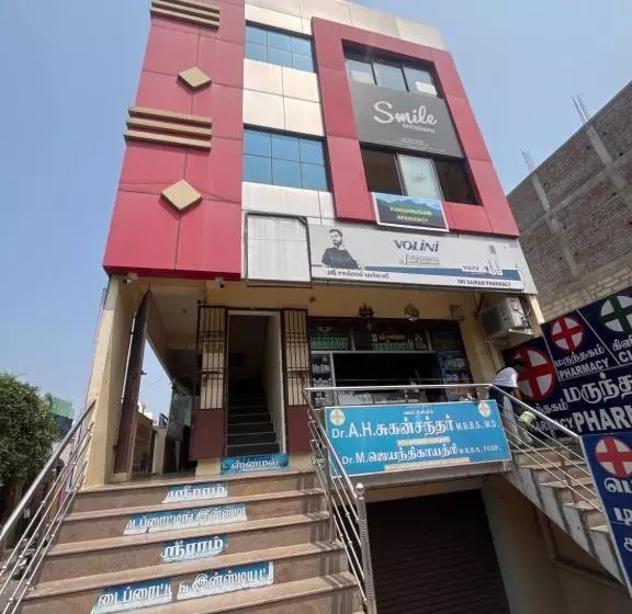 カプセルホテル Panjamugam Residency