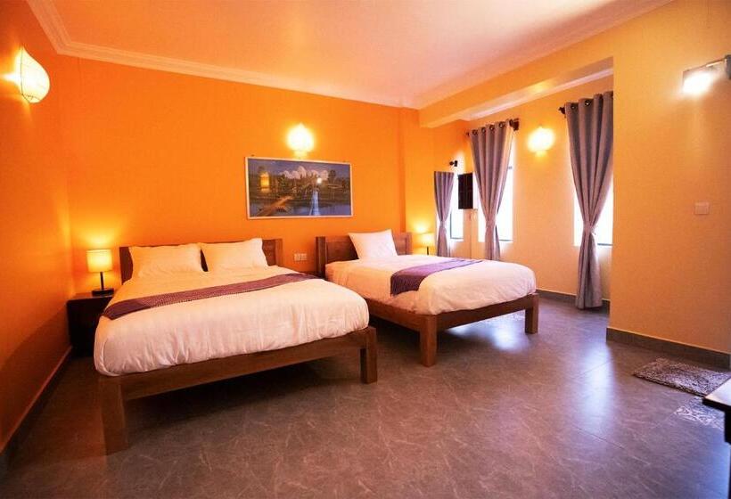 בית מלון כפרי Daun Penh Palace Boutique