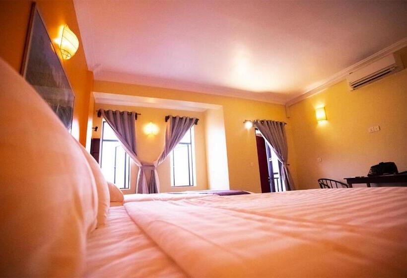 בית מלון כפרי Daun Penh Palace Boutique