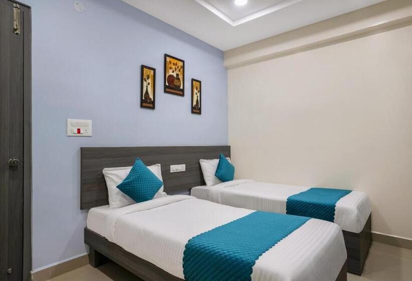 בית מלון כפרי The Balcony Suites