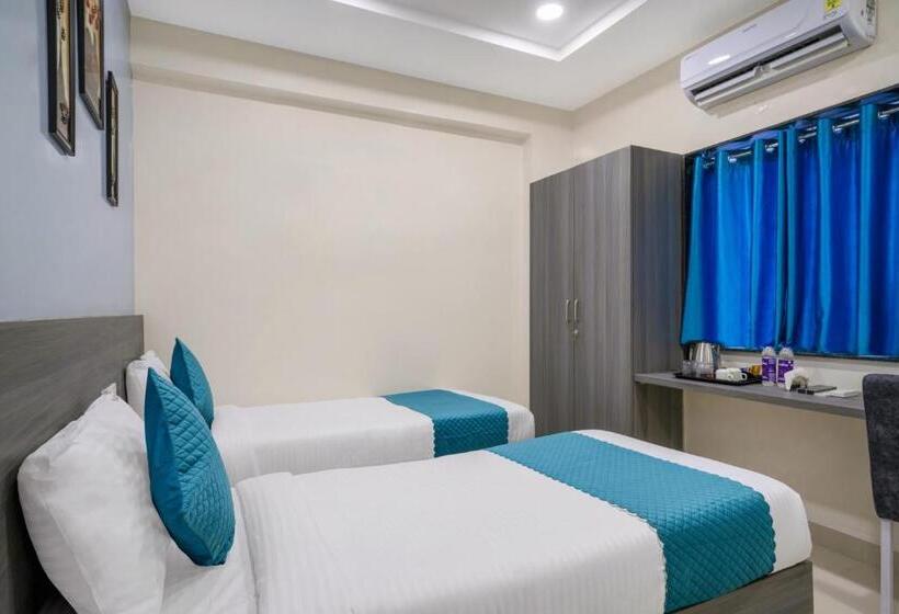 בית מלון כפרי The Balcony Suites