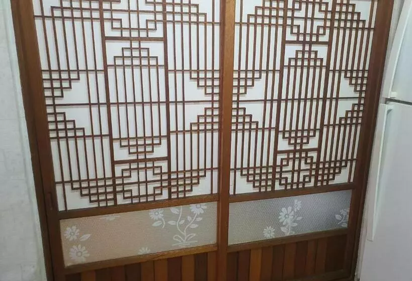 پانسیون Hwangridangil Country Home