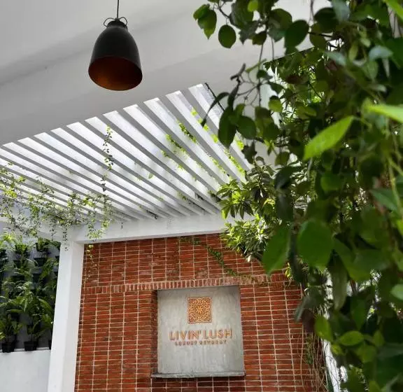 Majatalo Livin Lush Luxury Retreat