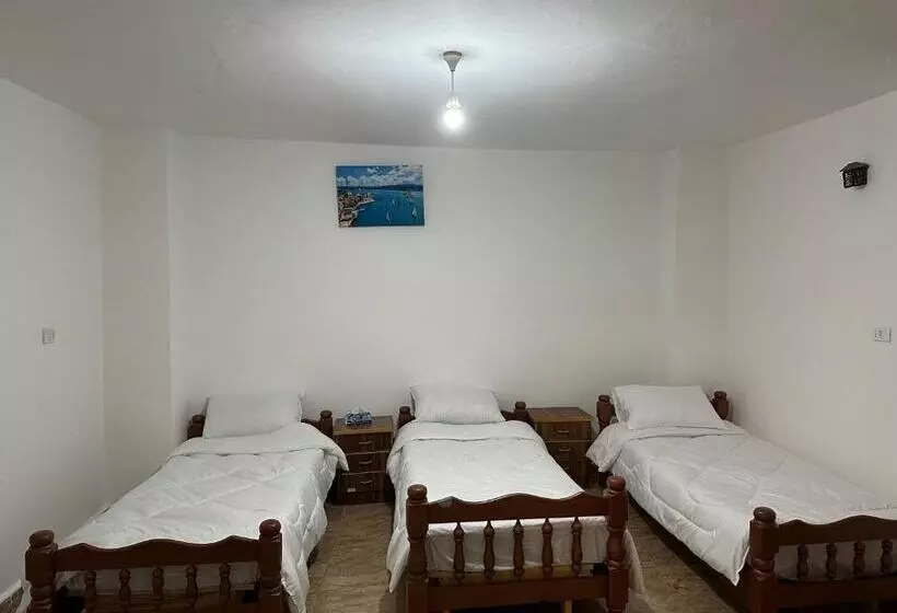 تختخواب و صبحانه Ain Alsett House