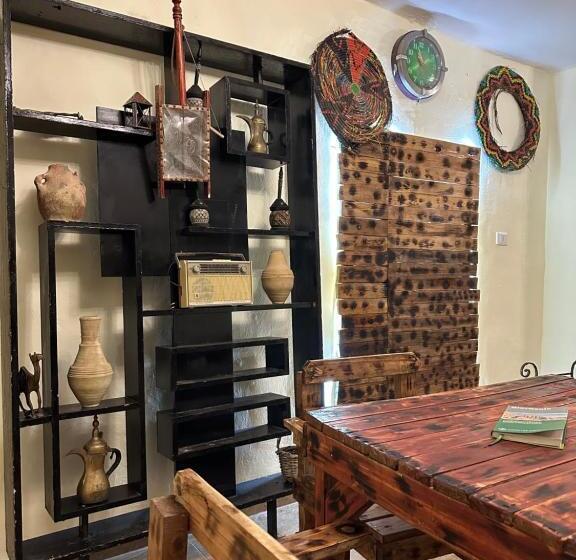 تختخواب و صبحانه Ain Alsett House