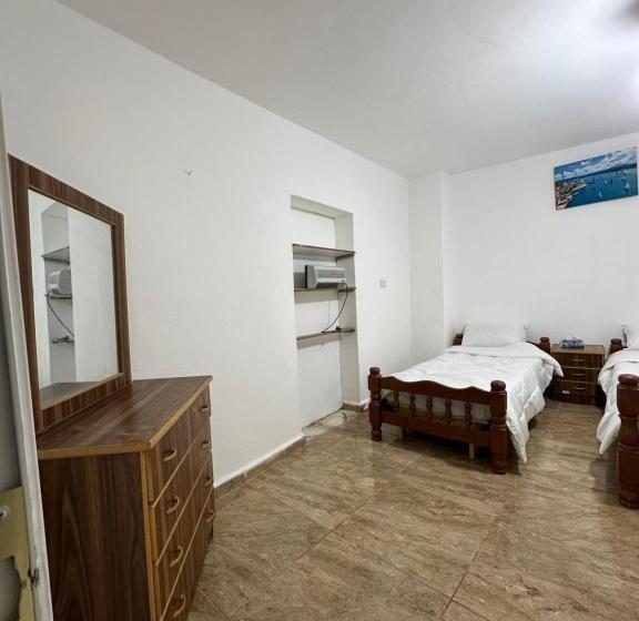 تختخواب و صبحانه Ain Alsett House