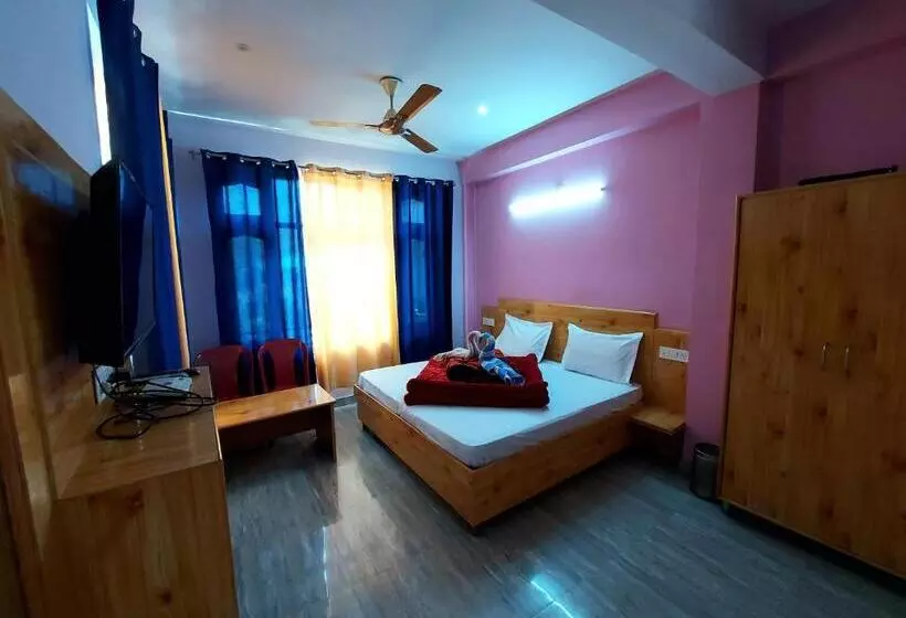 Aamiaismajoitus (B&B) Charlies Stay Inn