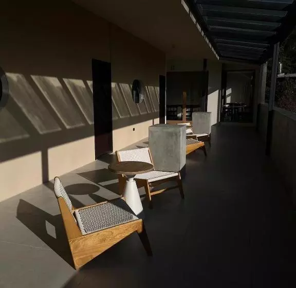 تختخواب و صبحانه 棲林民宿chillinhouse