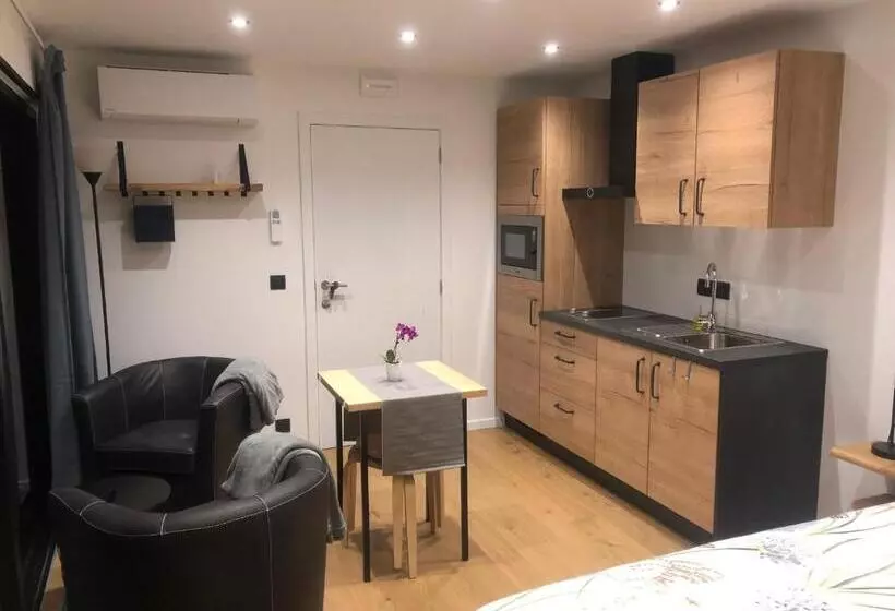 ベッドアンドブレックファースト Les Tiny House Du Mas De Mont