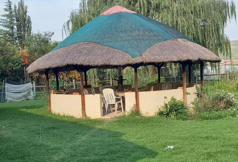 Bed and Breakfast Rosina Cottages