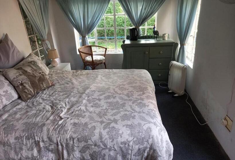 Bed and Breakfast Rosina Cottages