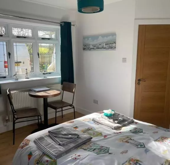 Godden Green B & B Guesthouse