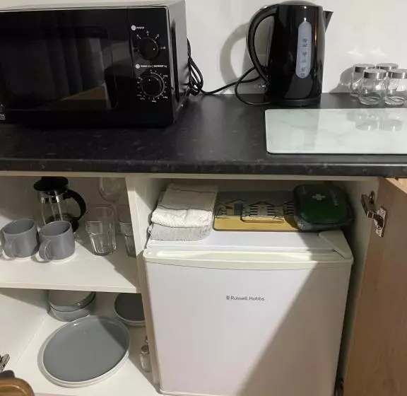 Godden Green B & B Guesthouse