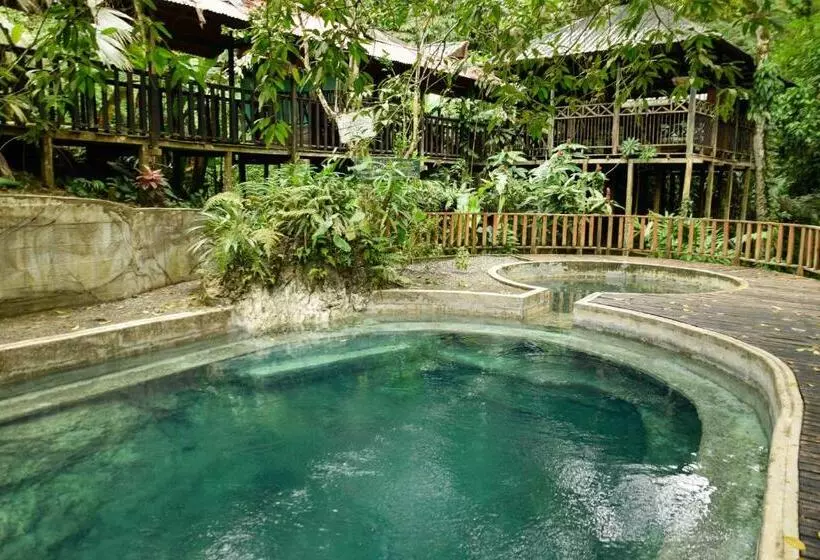 ホテル Cabaña Tello Surf