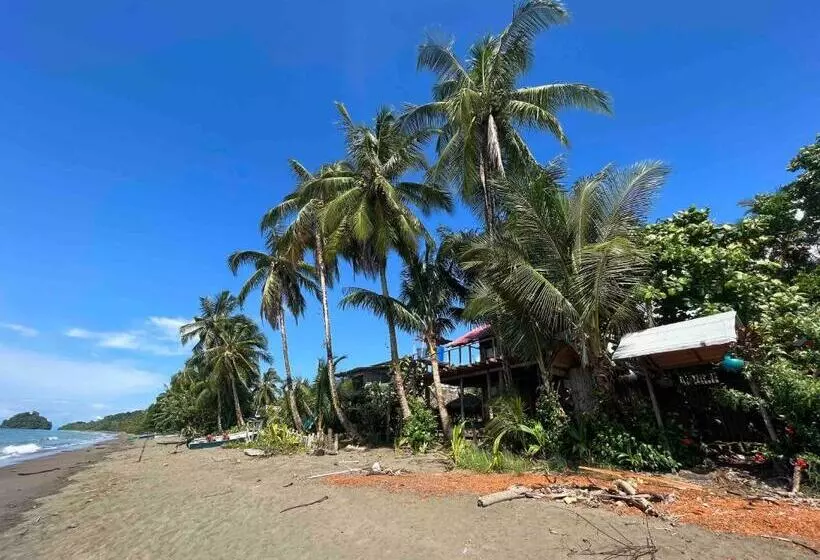 ホテル Cabaña Tello Surf