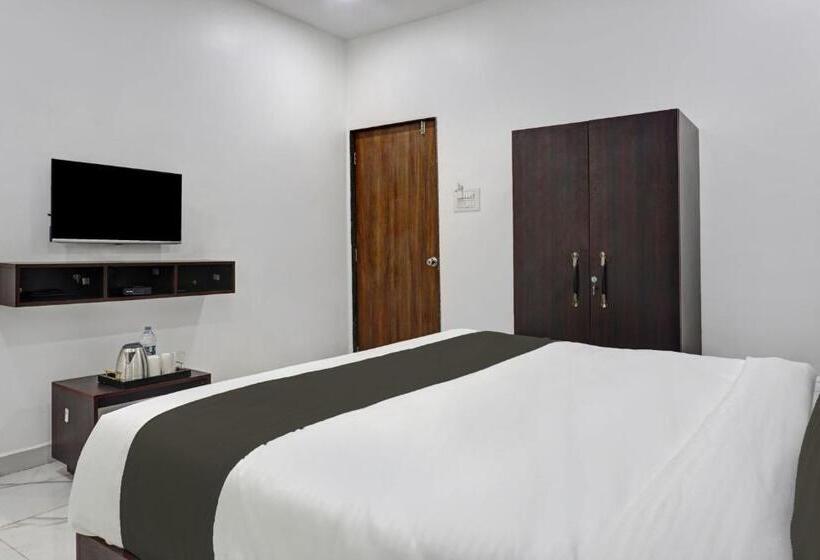 Hotelli Collection O Atharva Executive