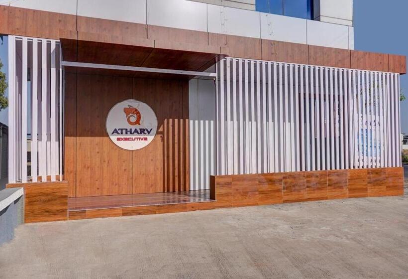 Hotelli Collection O Atharva Executive