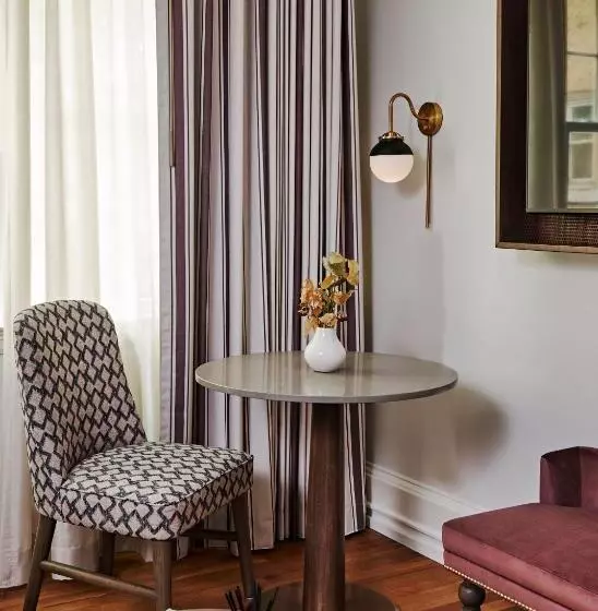 هتل Granada Midtown