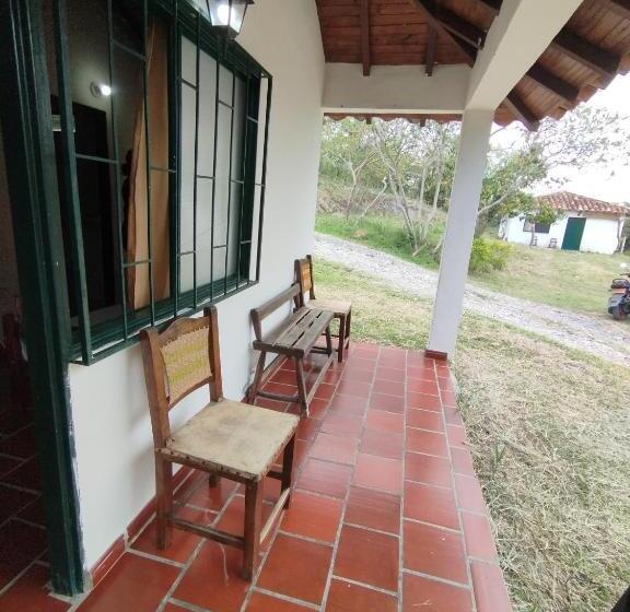 Szálloda Hospedaje Donde Gustavo Osorio