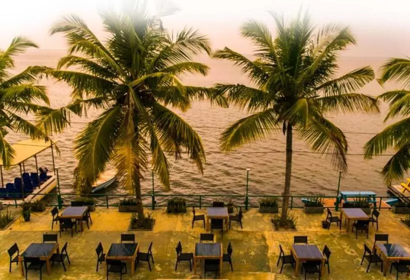 ホテル New Saniro Lagoon Deck