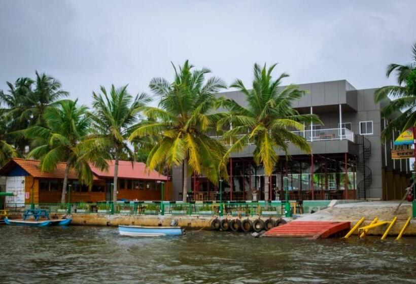 Отель New Saniro Lagoon Deck