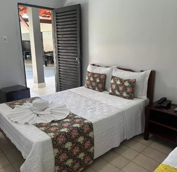 Hotelli Pousada Aguas Quentes