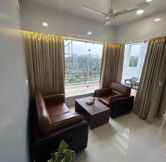 Hotelli The Pearl Club Resort