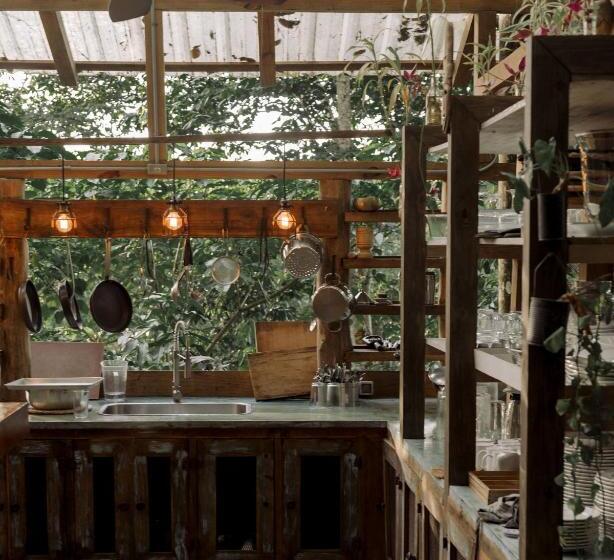 Zâria Hotel & Retreat Center