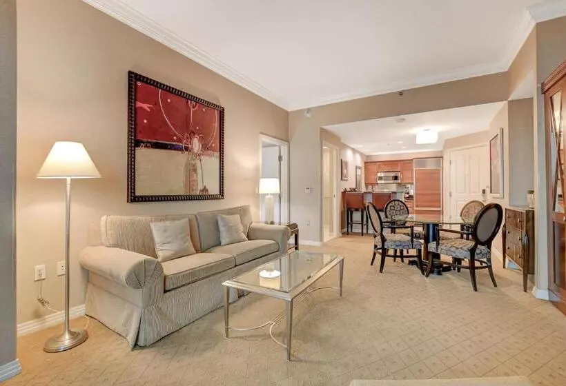 Incredible 1bd 2bth Suite Mgm Signaturebalcony View