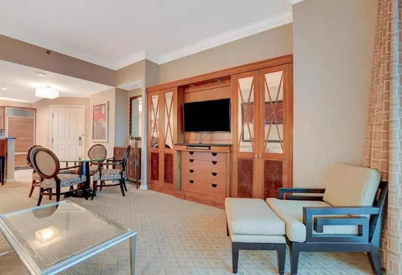 Incredible 1bd 2bth Suite Mgm Signaturebalcony View