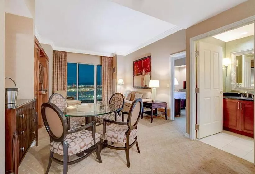 Incredible 1bd 2bth Suite Mgm Signaturebalcony View