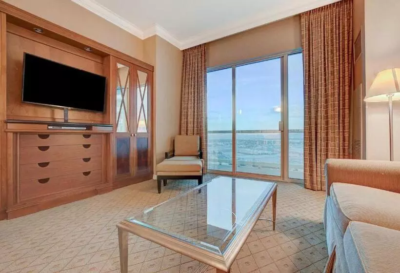 Incredible 1bd 2bth Suite Mgm Signaturebalcony View