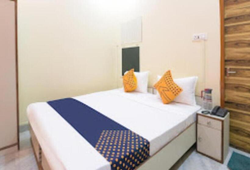 호텔 Grg Mahadeva Homes Guest House Prayagraj