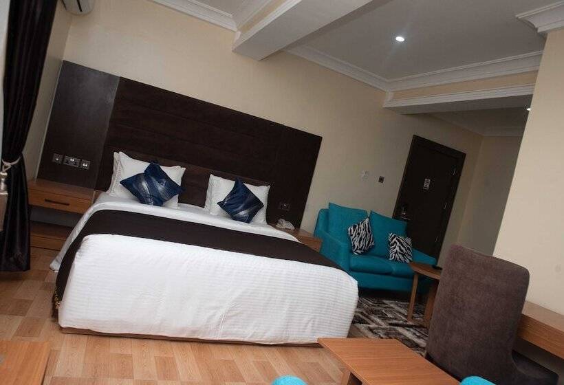 Отель Otk S Apartment