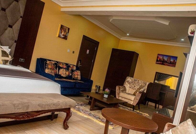 Отель Otk S Apartment