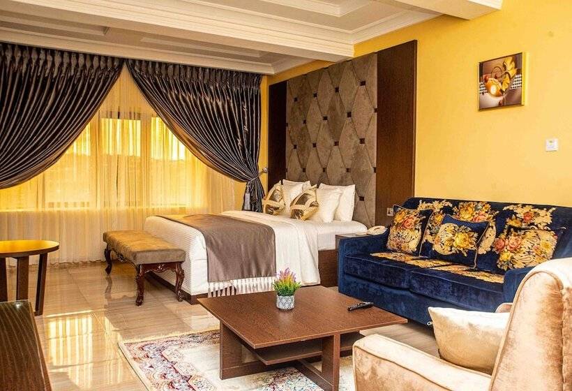 Отель Otk S Apartment