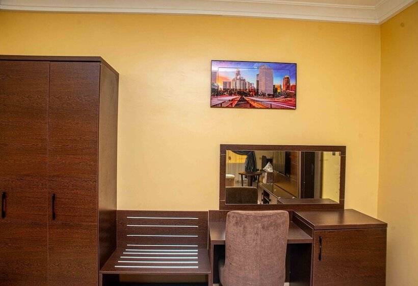 Отель Otk S Apartment