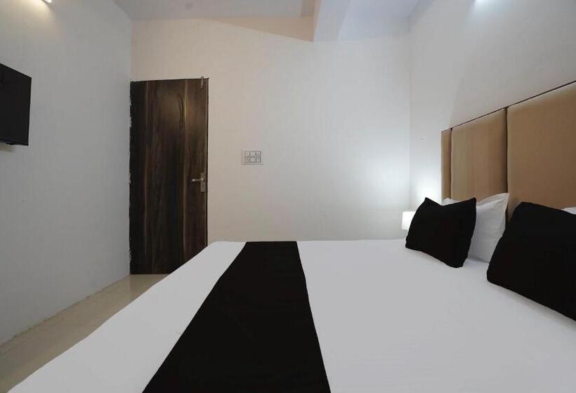 Hotell Oyo Rk Complex