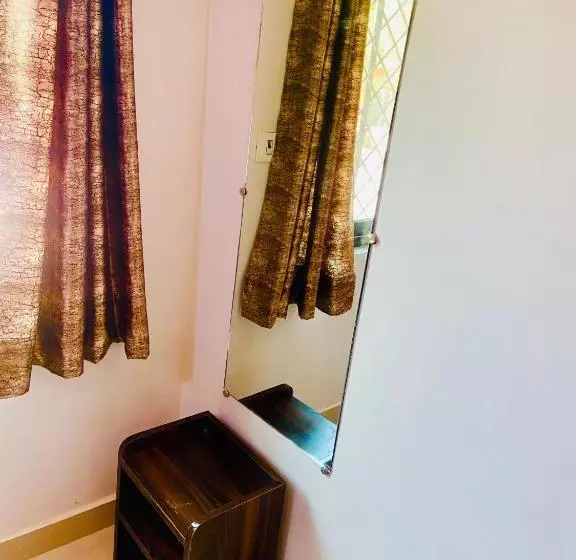 ペンション Nirupam Sadan Homestay