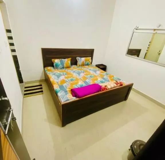 ペンション Nirupam Sadan Homestay