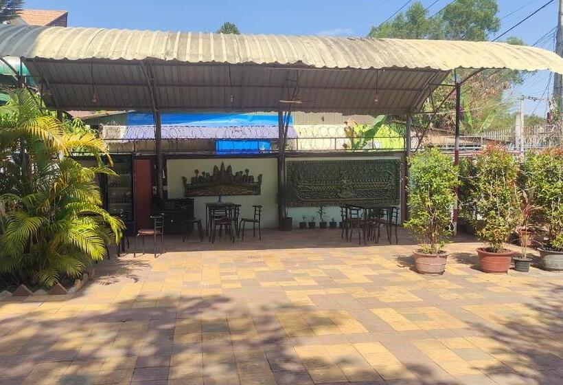 هتل Bd International