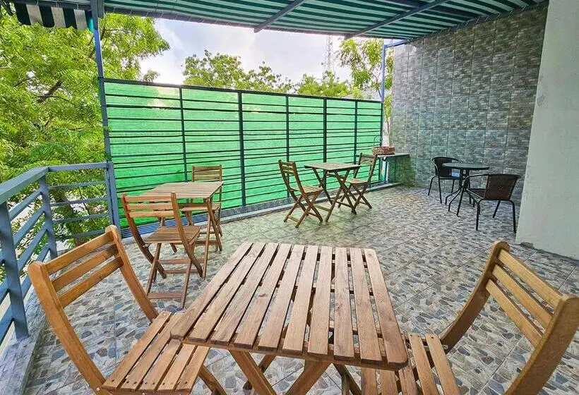 پانسیون Keveli Guesthouse