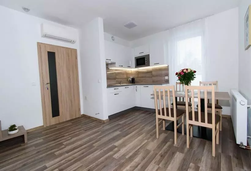 Hotelli Solid Gold Garni