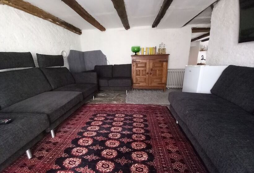 Pension Room In Guest Room   Cavergno   Casa Coerente