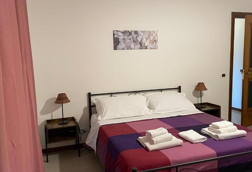 پانسیون La Contessa B&b Torrette