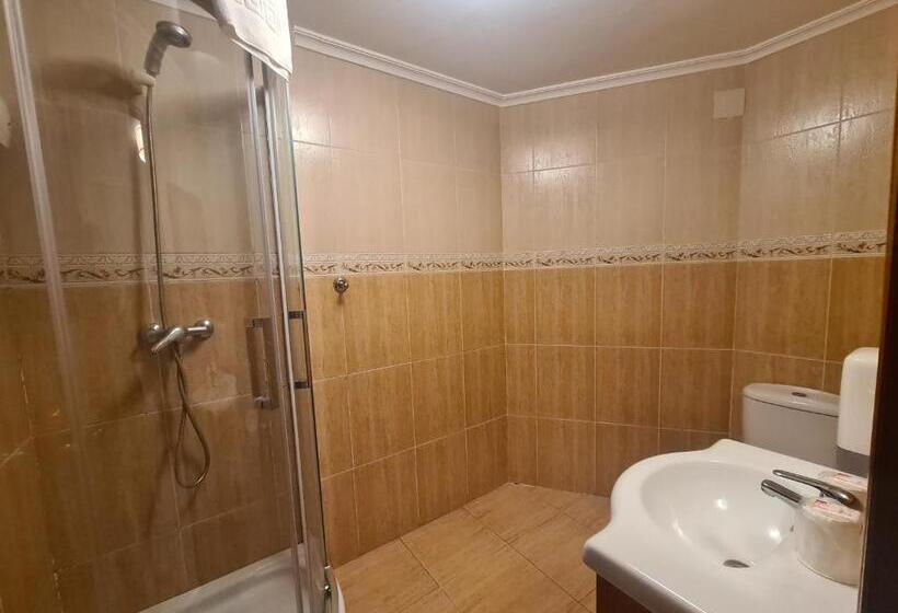 پانسیون Rooms Castro Centro